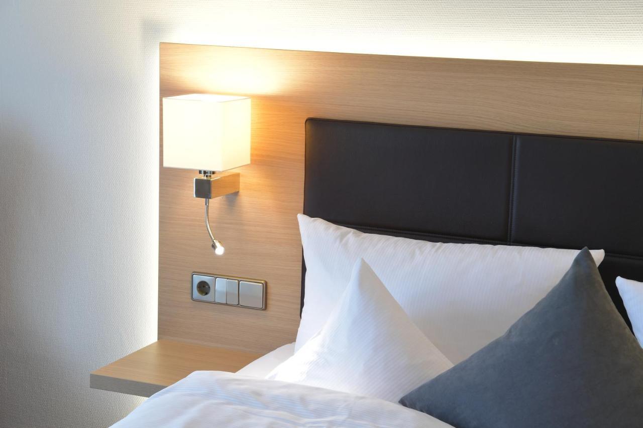 Hotel Krone Niefern-Öschelbronn Dış mekan fotoğraf