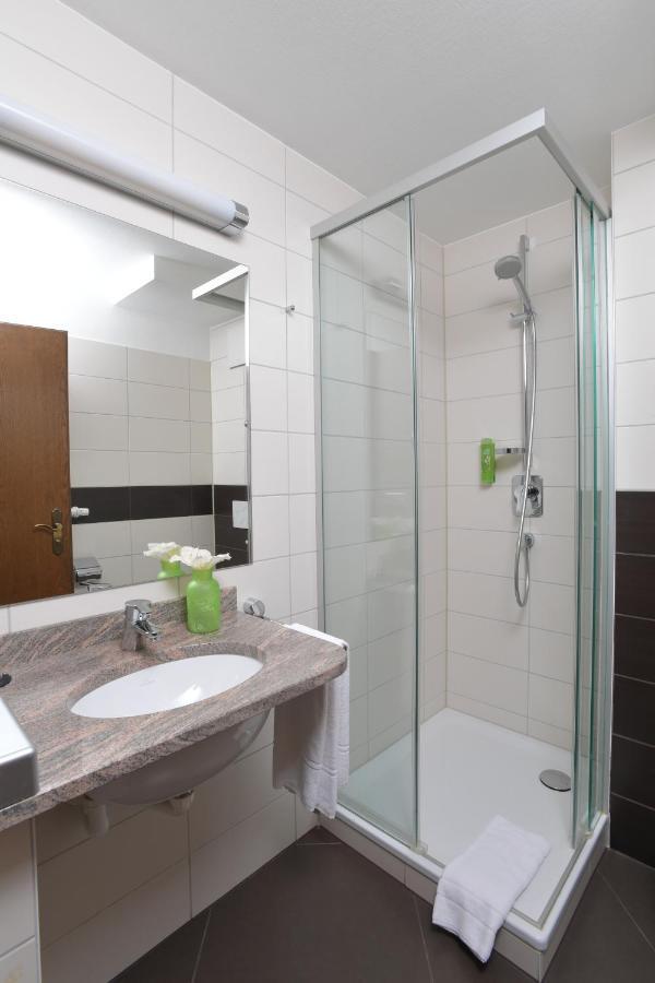 Hotel Krone Niefern-Öschelbronn Dış mekan fotoğraf