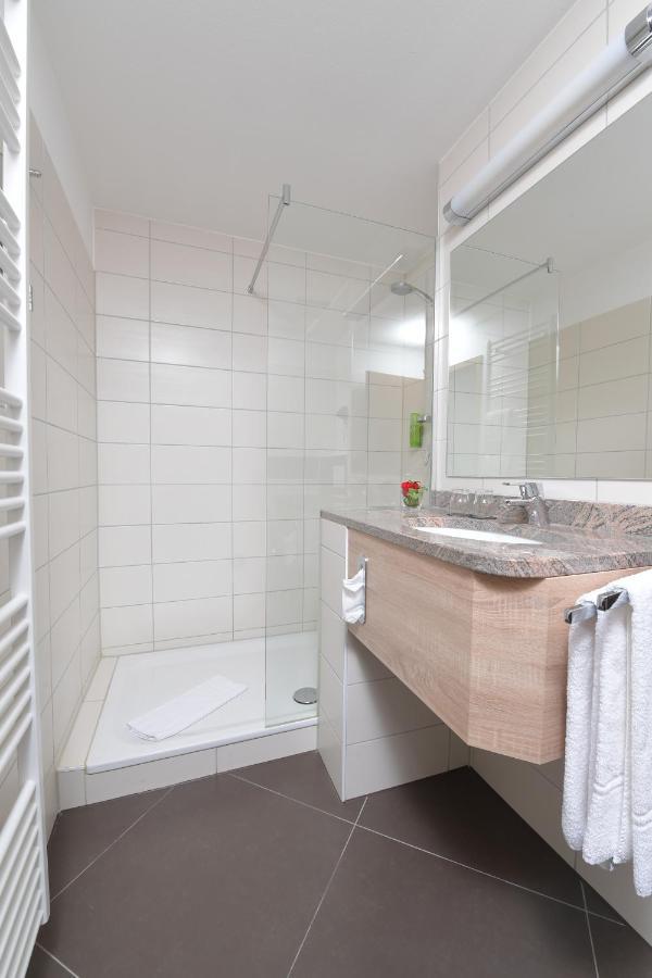 Hotel Krone Niefern-Öschelbronn Dış mekan fotoğraf