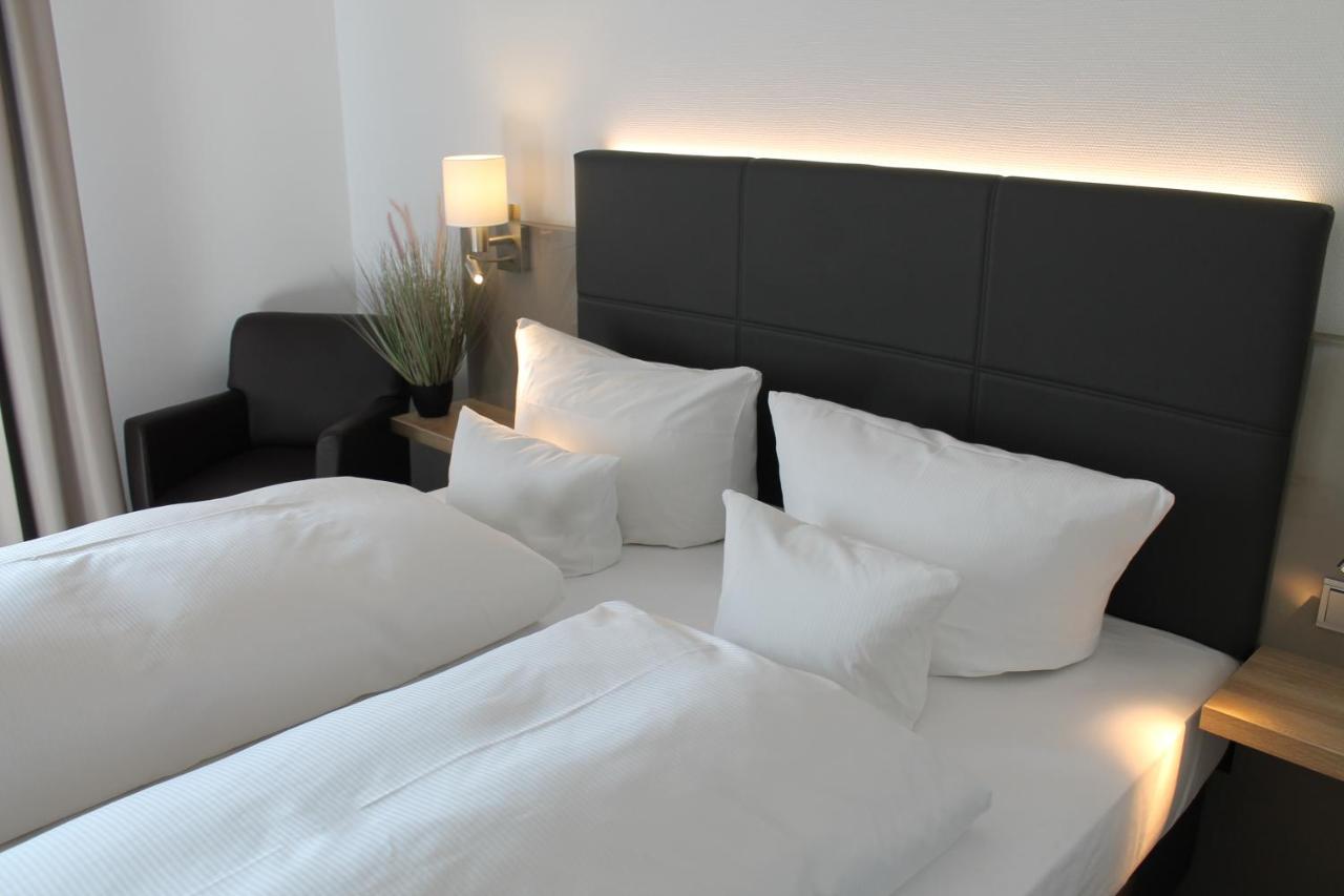 Hotel Krone Niefern-Öschelbronn Dış mekan fotoğraf