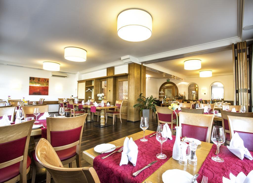 Hotel Krone Niefern-Öschelbronn Dış mekan fotoğraf